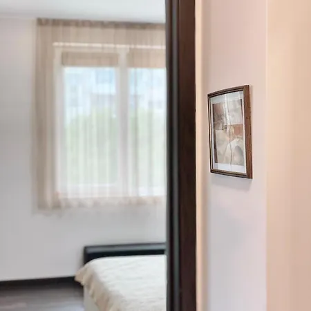 Sunny & Cozy Apartment For 4 Guests Plovdiv Exterior photo