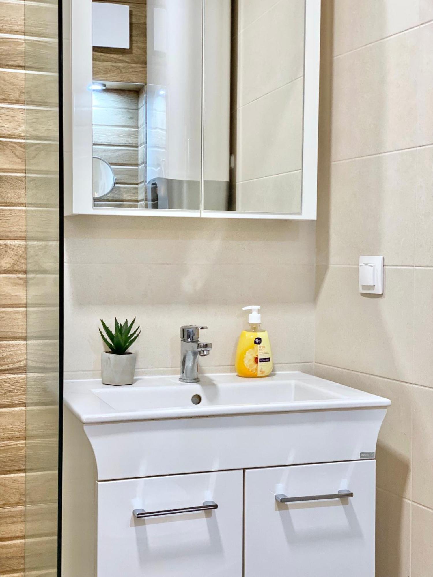 דירה Sunny & Cozy For 4 Guests *